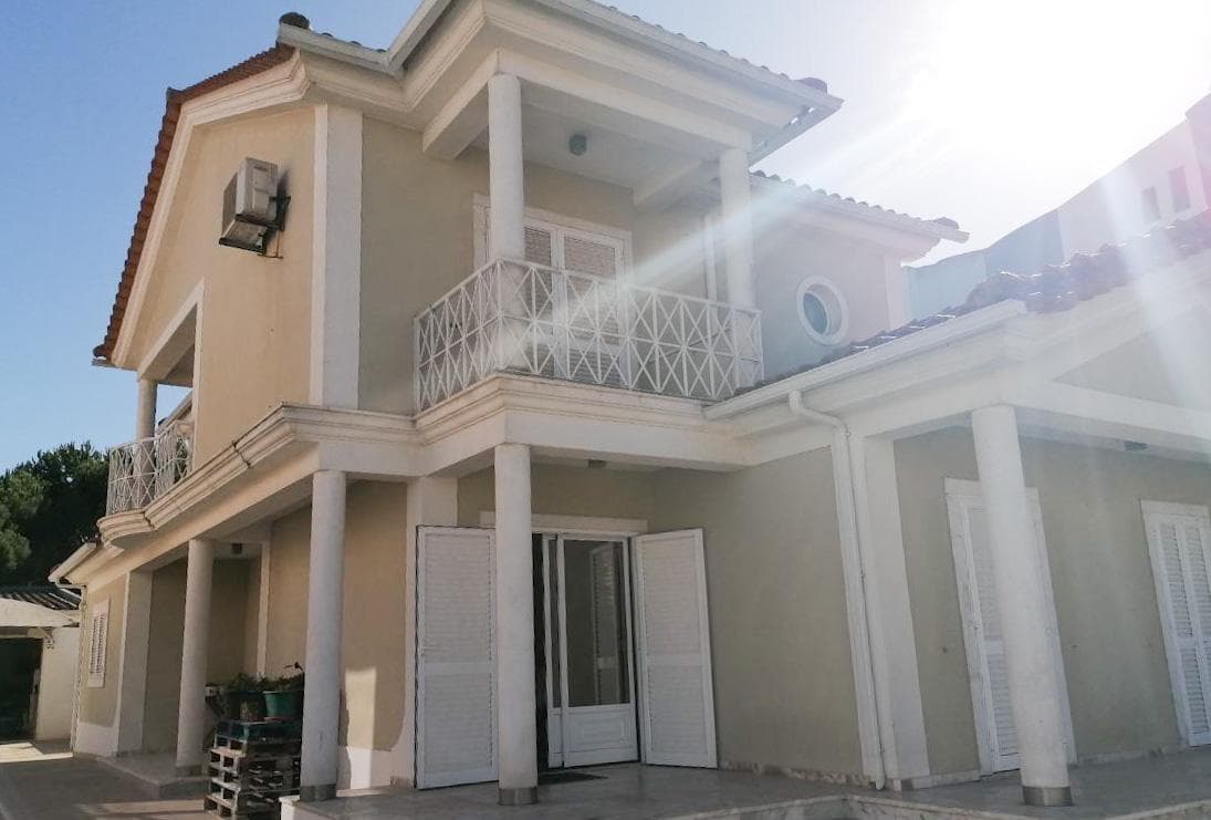 Moradia V4 c/ Piscina · Charneca da Caparica — imagen 2