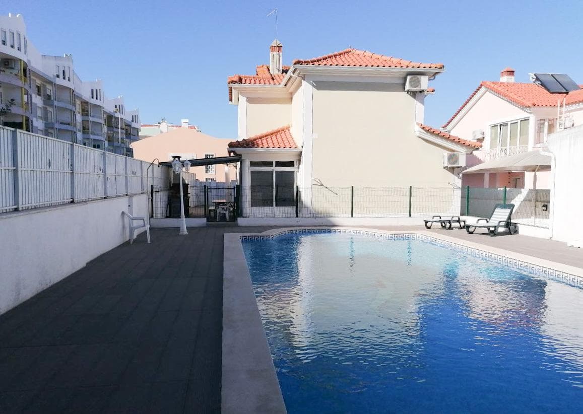 Moradia V4 c/ Piscina · Charneca da Caparica — imagen 10