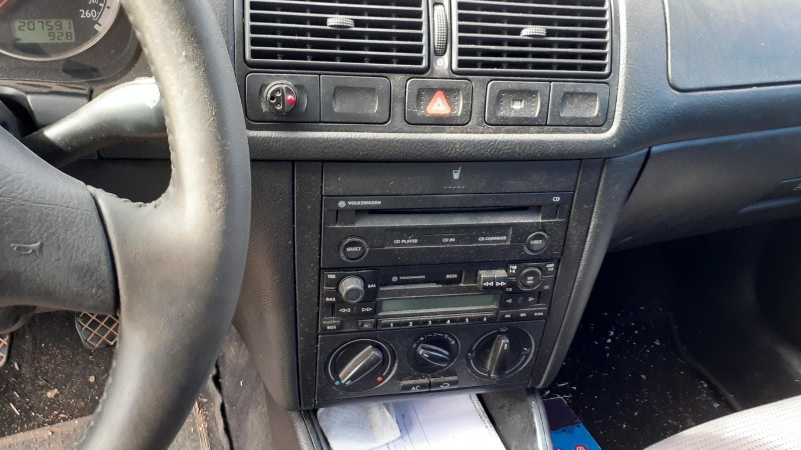 Volkswagen Golf — image 11