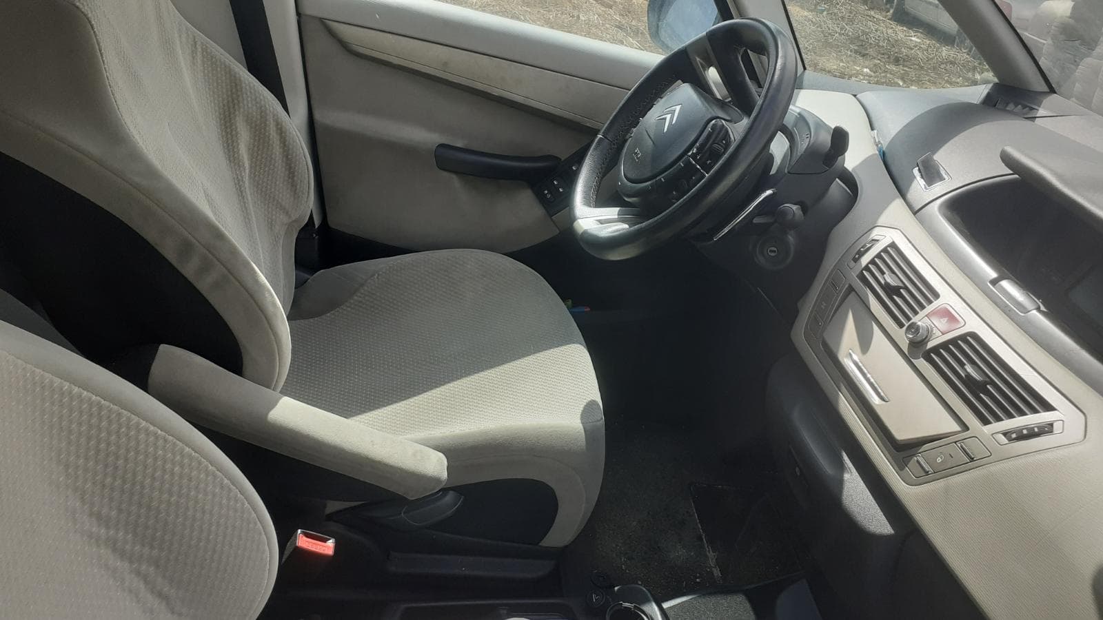 Citroën C4 Picasso — imagem 8