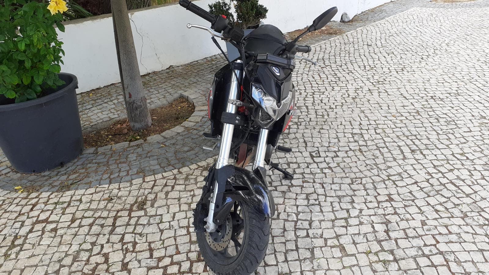 Benelli TNT 125 — imagen 3