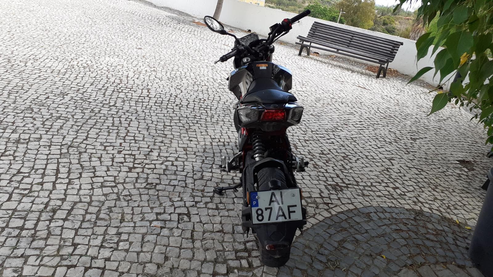 Benelli TNT 125 — imagen 5