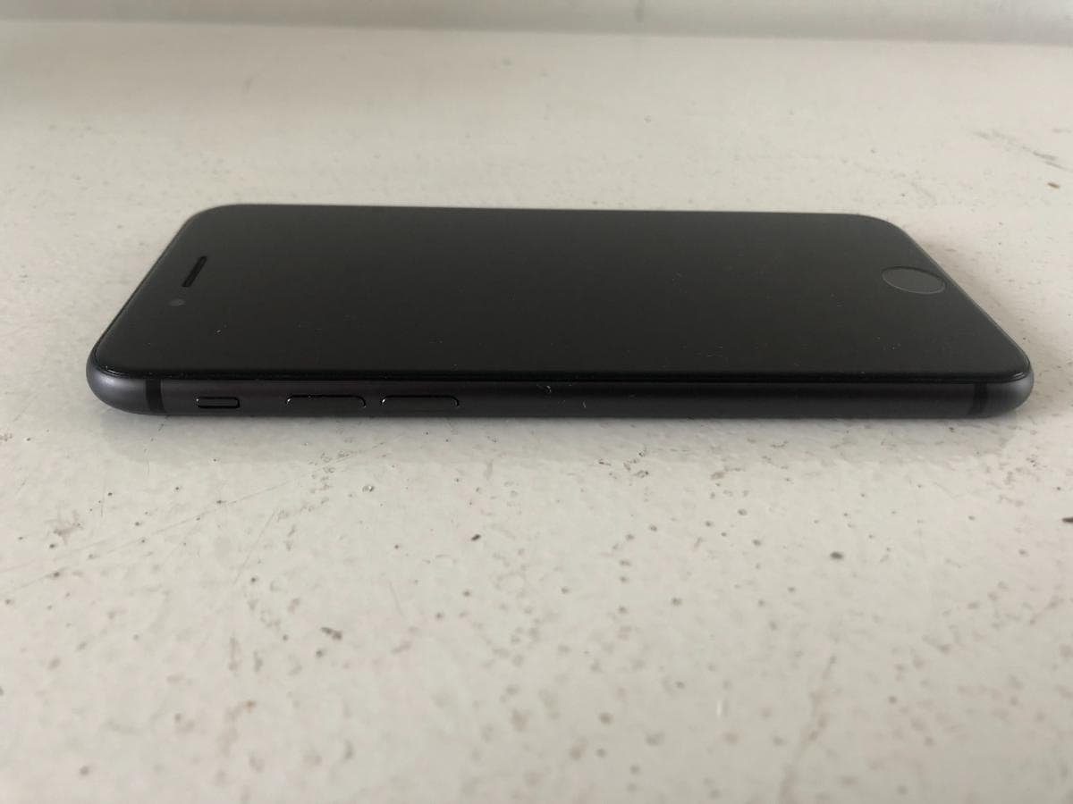 Iphone 8 64GB — image 3