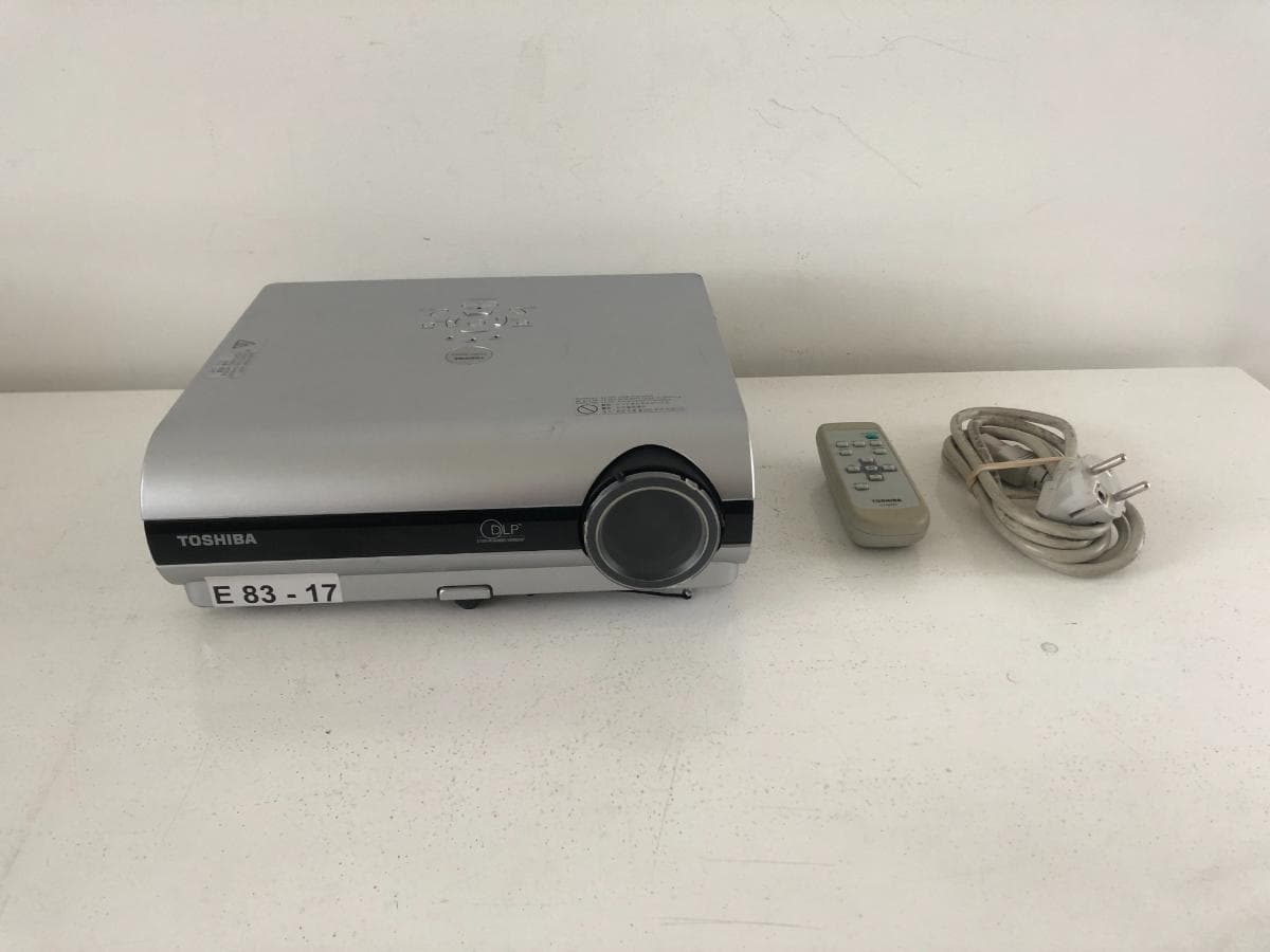 Proyector Toshiba — imagen 2