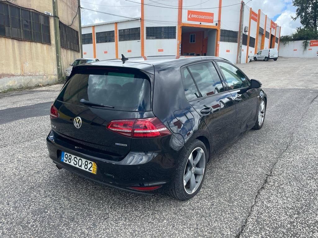 Volkswagen Golf 1.6TDI · Ano 2014 — image 6