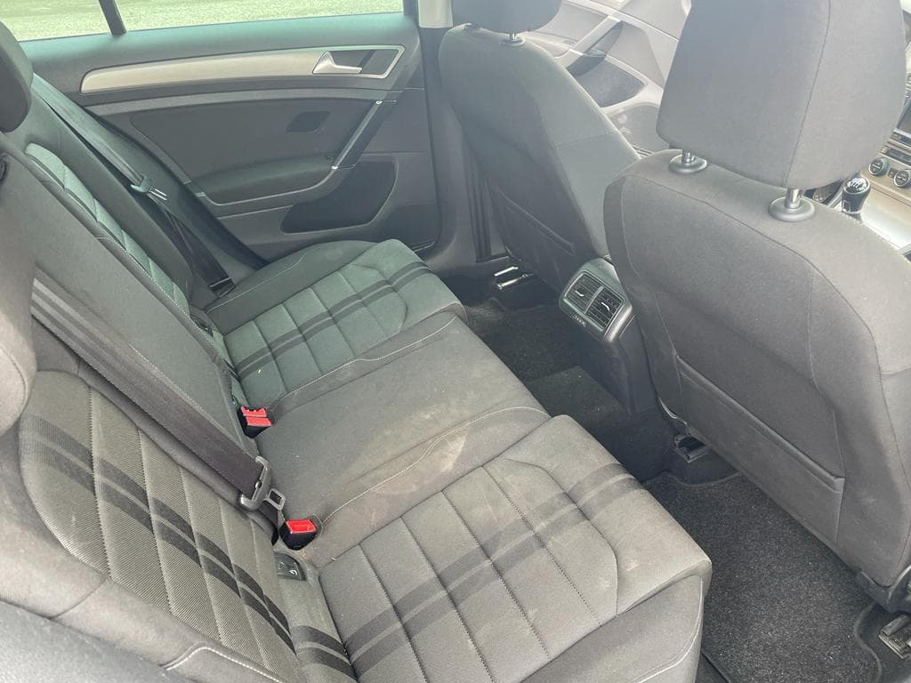 Volkswagen Golf 1.6TDI · Ano 2014 — image 12