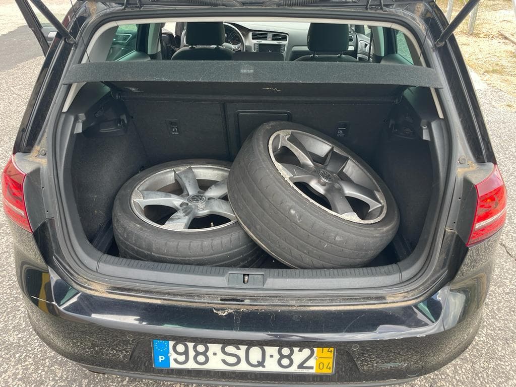 Volkswagen Golf 1.6TDI · Ano 2014 — image 8
