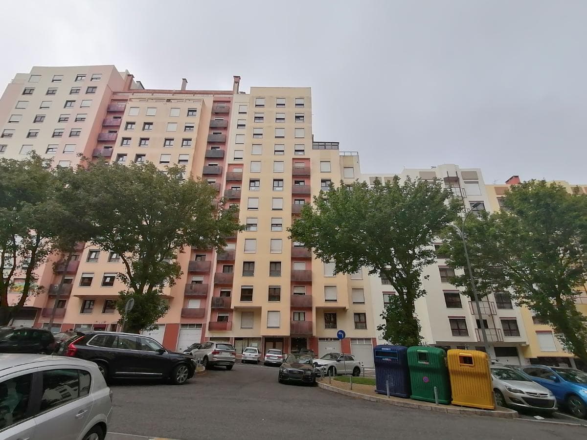 Apartamento T3 · Alfragide, Amadora — image 3