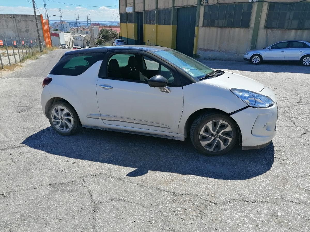 Citroën DS3 · Ano 2015 — imagen 4
