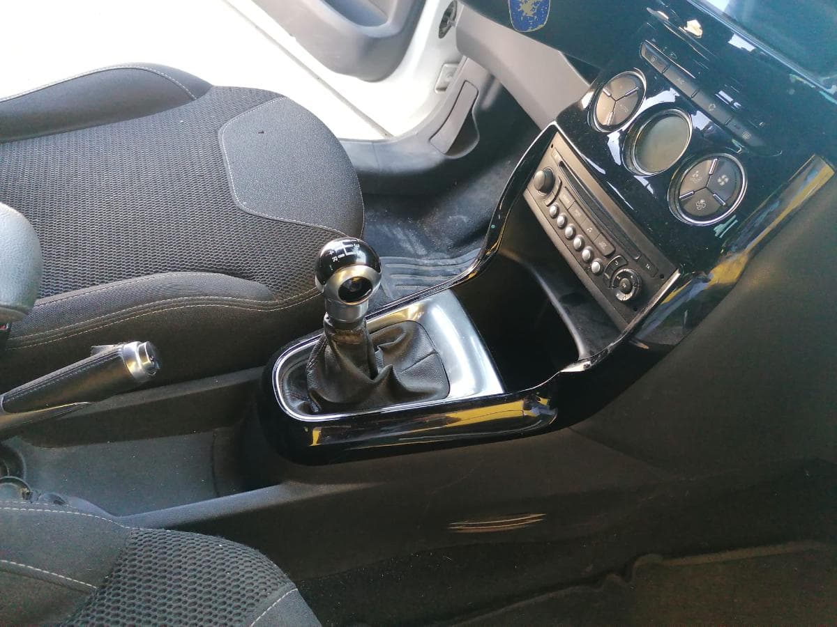 Citroën DS3 · Ano 2015 — imagen 23
