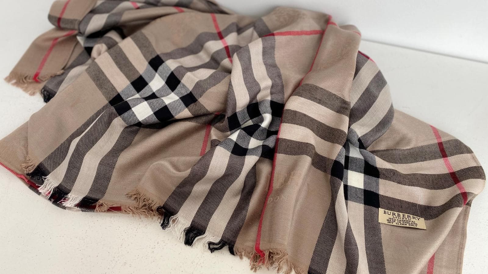 Lenço écharpe BURBERRY — imagen 1