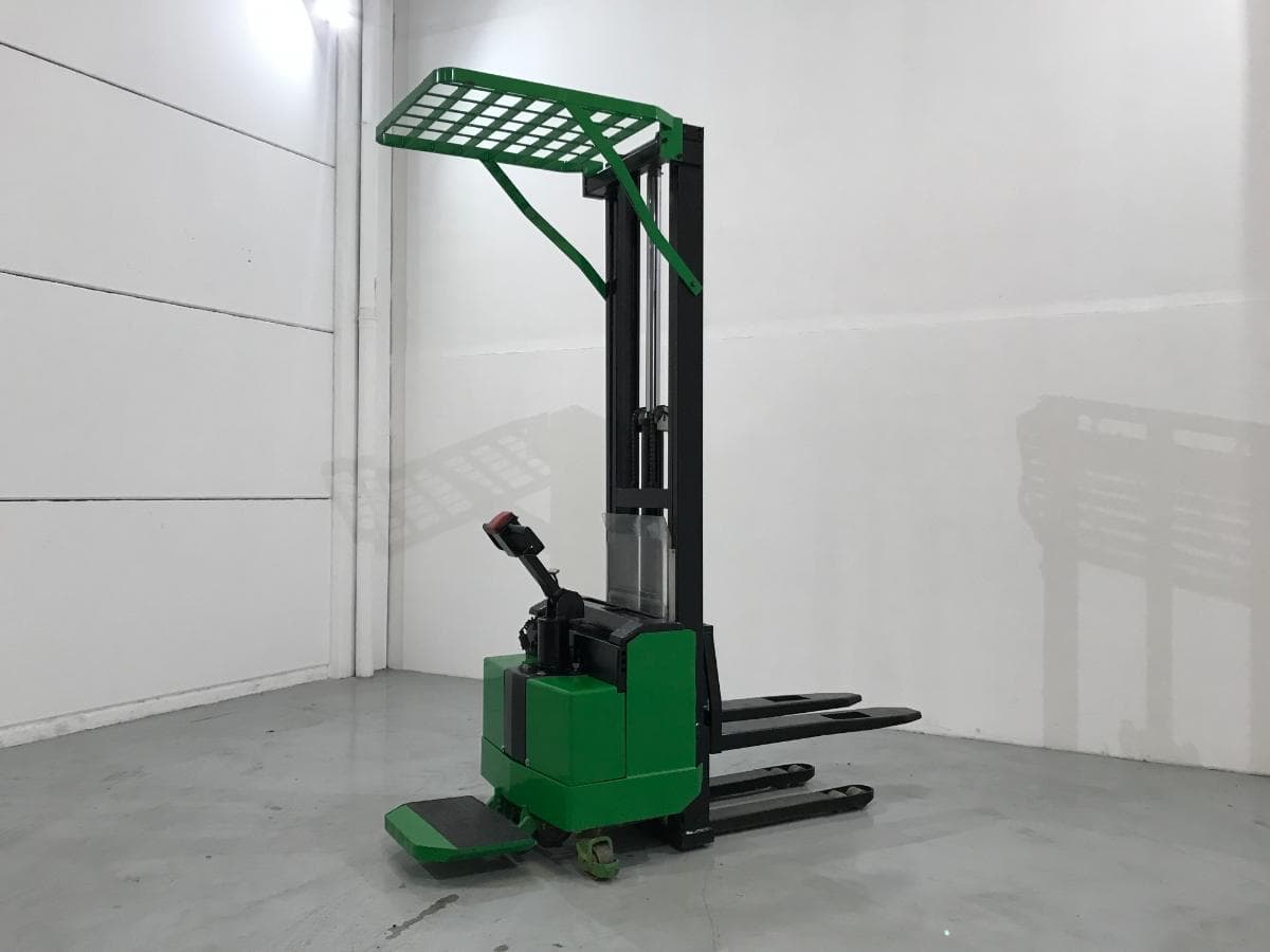 Stacker BT 1250 KG — imagen 10