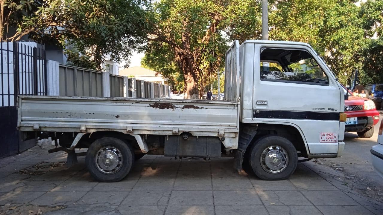 Isuzo, modelo ELF TRUCK · — imagen 4