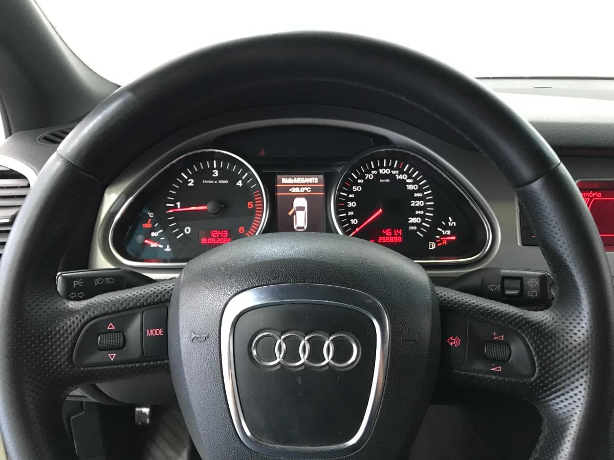 Audi Q7 3.0TDI Quattro · Ano 2007 — imagen 24