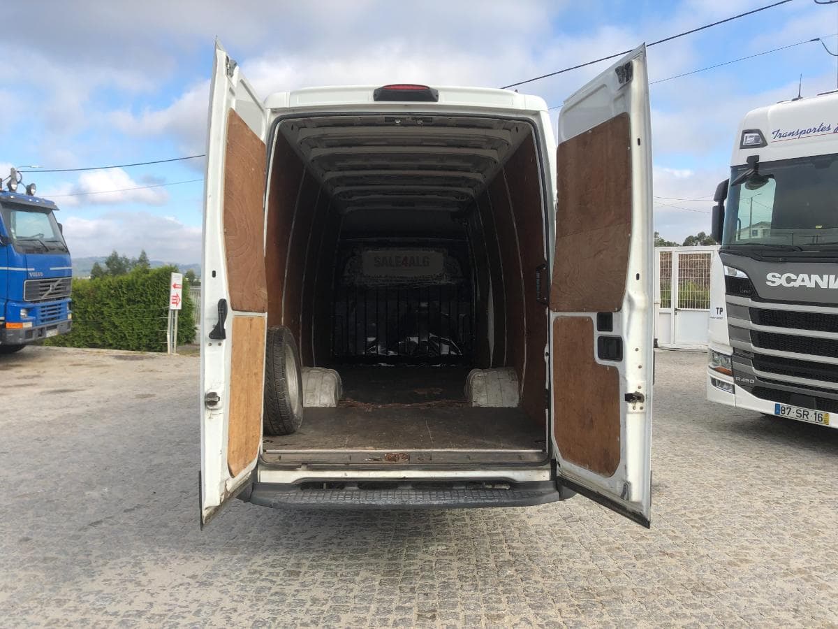 Iveco Daily 35C15 · Ano 2012 — image 7