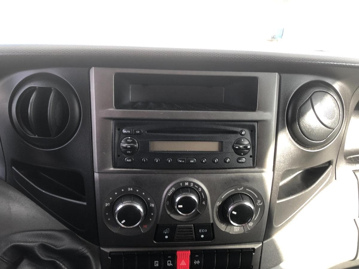 Iveco Daily 35C15 · Ano 2012 — image 28
