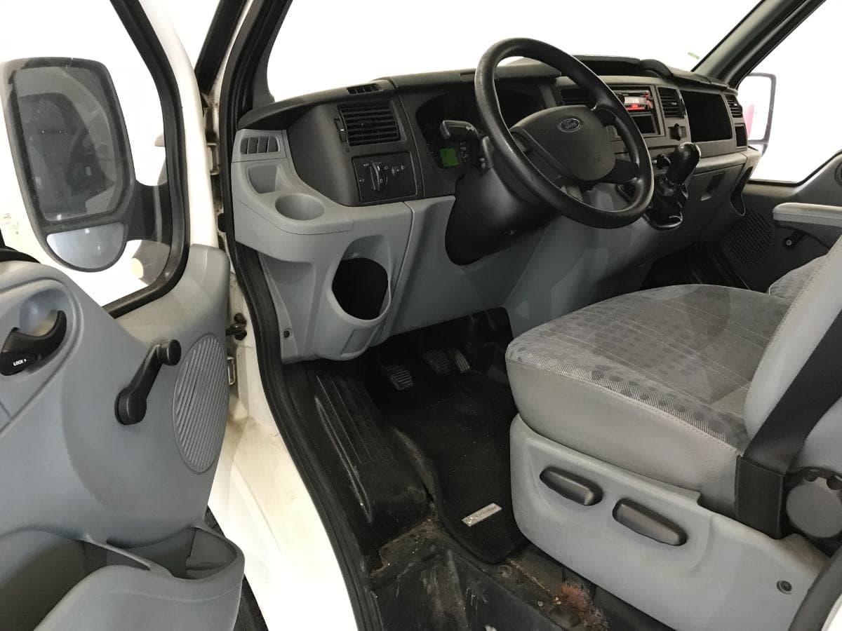 Ford Transit · Ano 2007 — image 20
