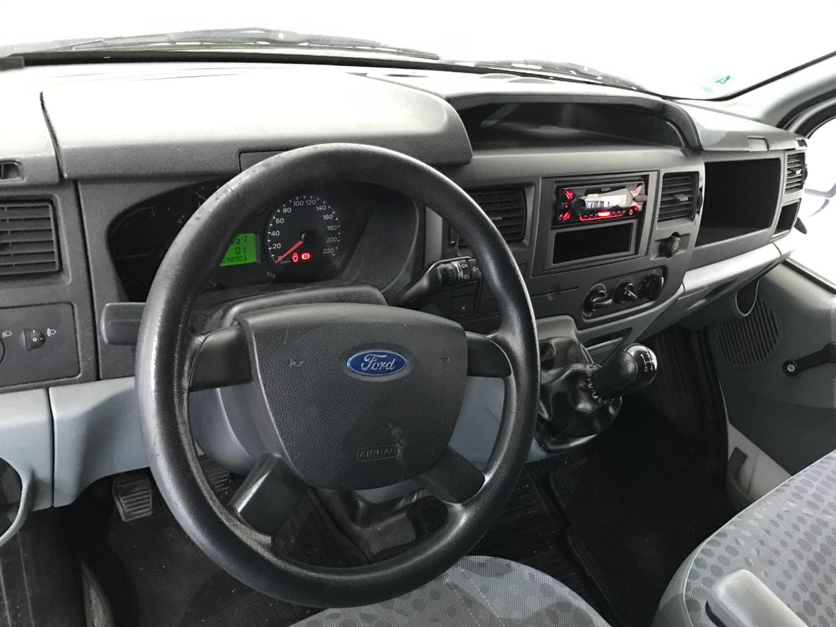 Ford Transit · Ano 2007 — image 26