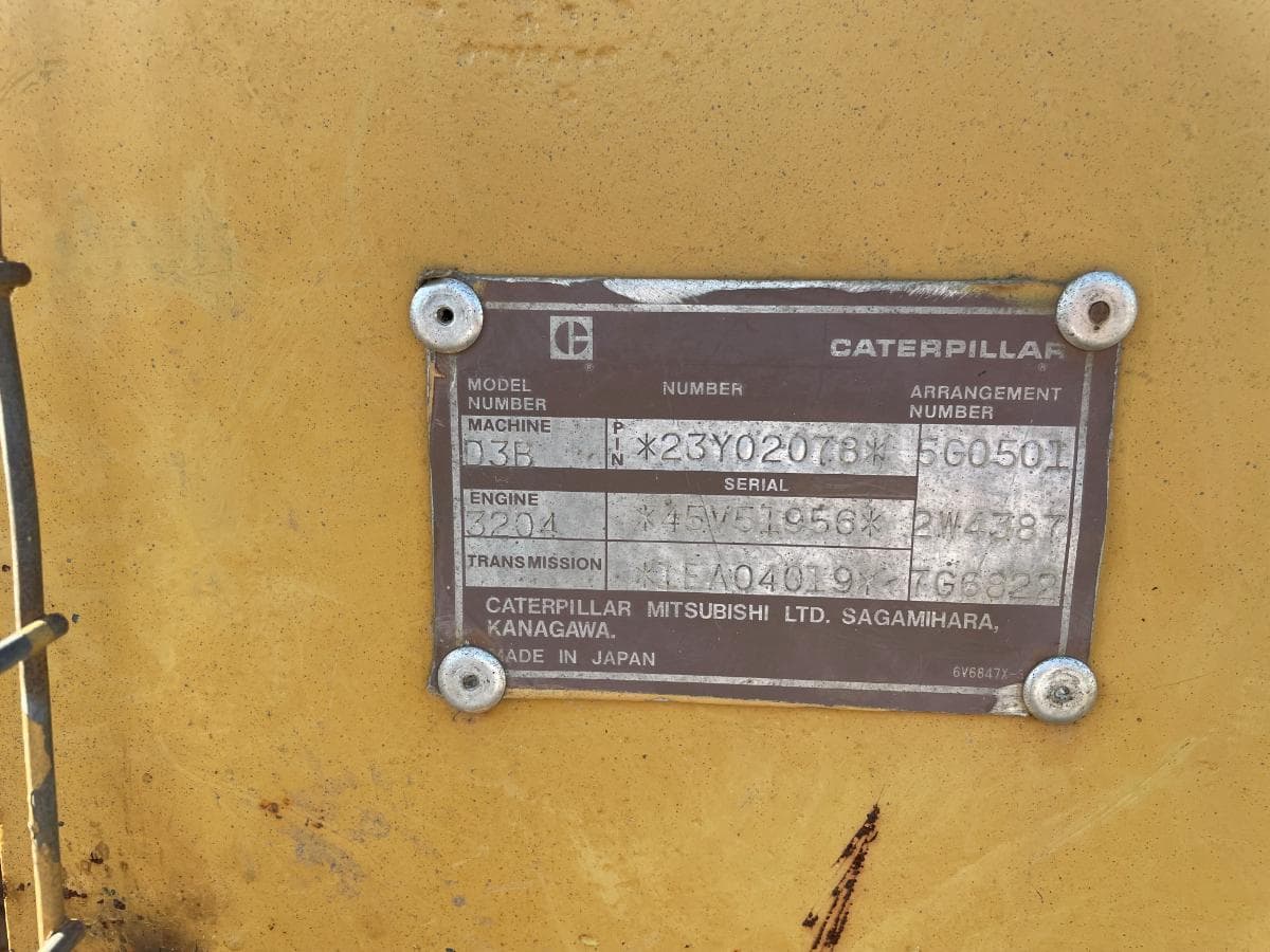 Bulldozer CAT D3B — imagen 8