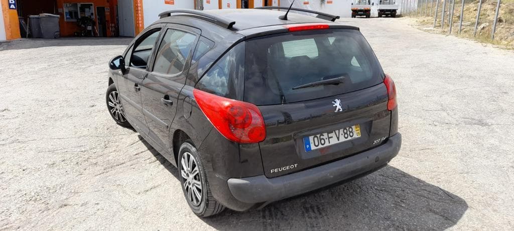 Peugeot 207 1.6HDI · Ano 2008 — imagem 7