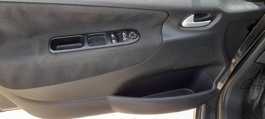 Peugeot 207 1.6HDI · Ano 2008 — imagem 13