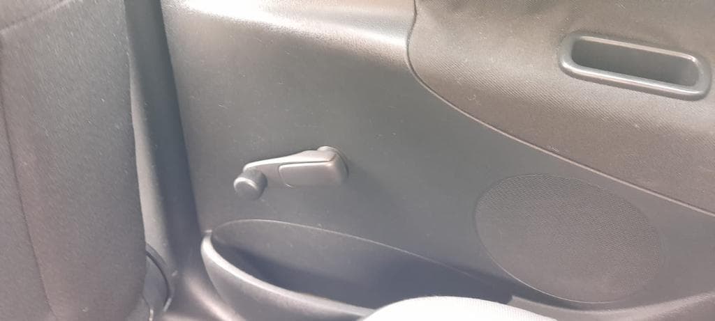 Peugeot 207 1.6HDI · Ano 2008 — imagem 14