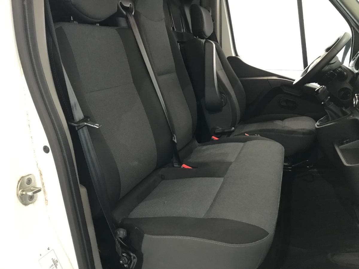 Renault Master 2.3CDI · Ano 2021 — imagen 24