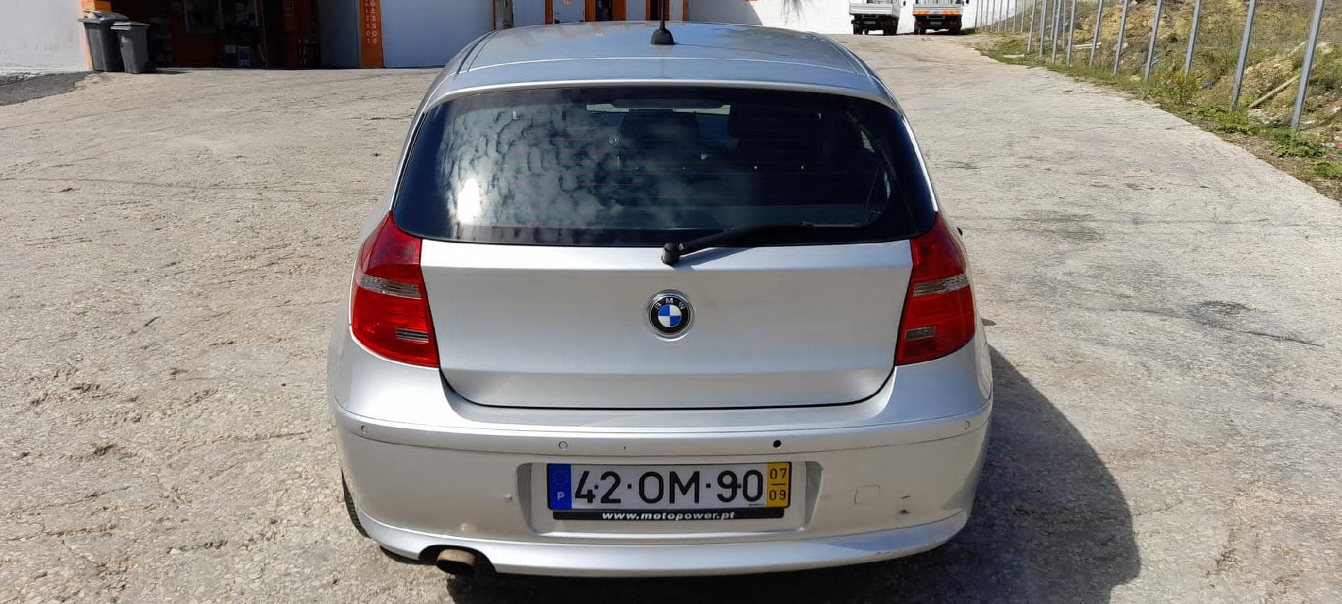 BMW 118D · Ano 2007 — imagen 8