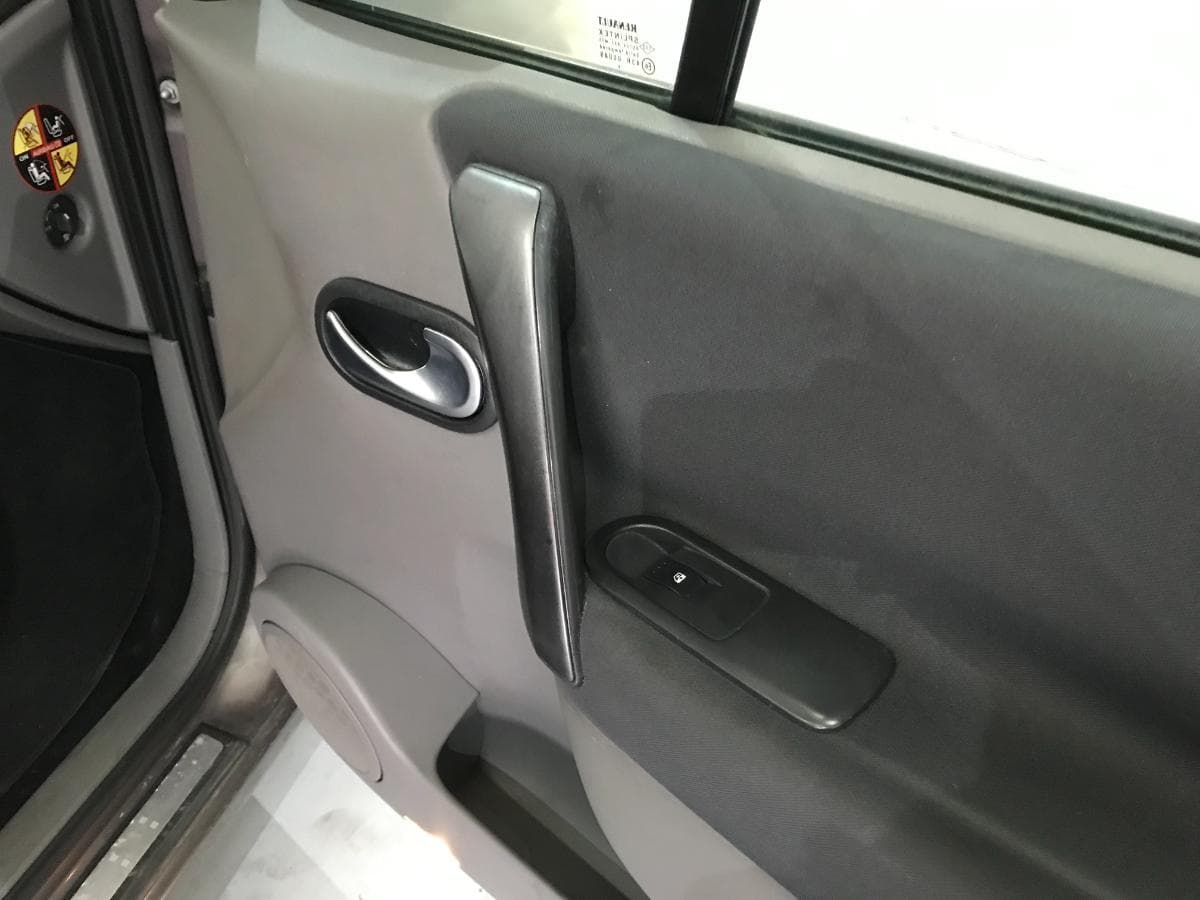 Renault Scénic 1.5DCI · Ano 2004 — image 25