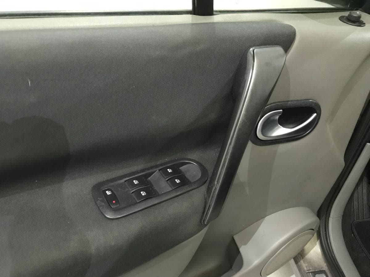 Renault Scénic 1.5DCI · Ano 2004 — image 32