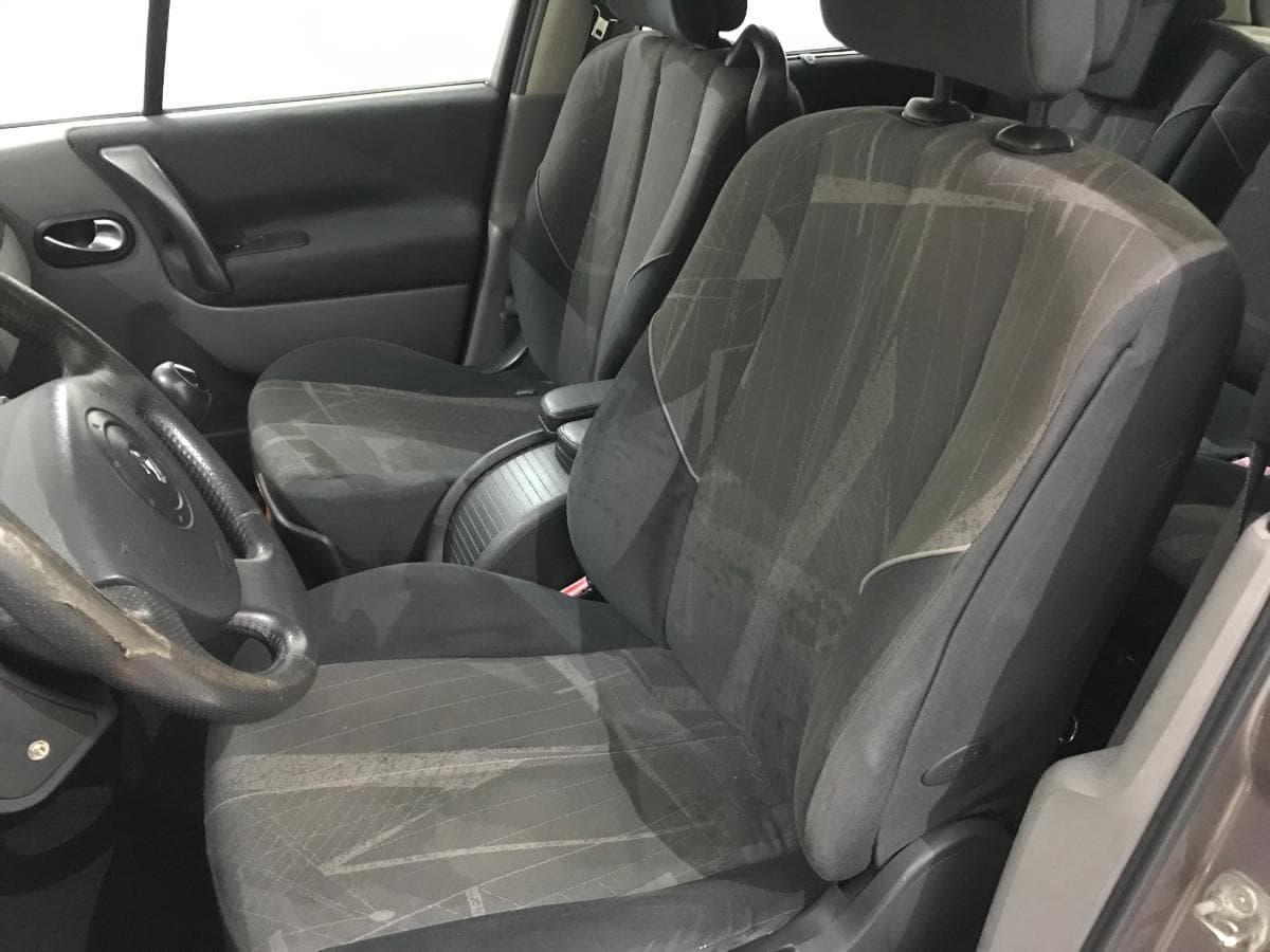 Renault Scénic 1.5DCI · Ano 2004 — image 33