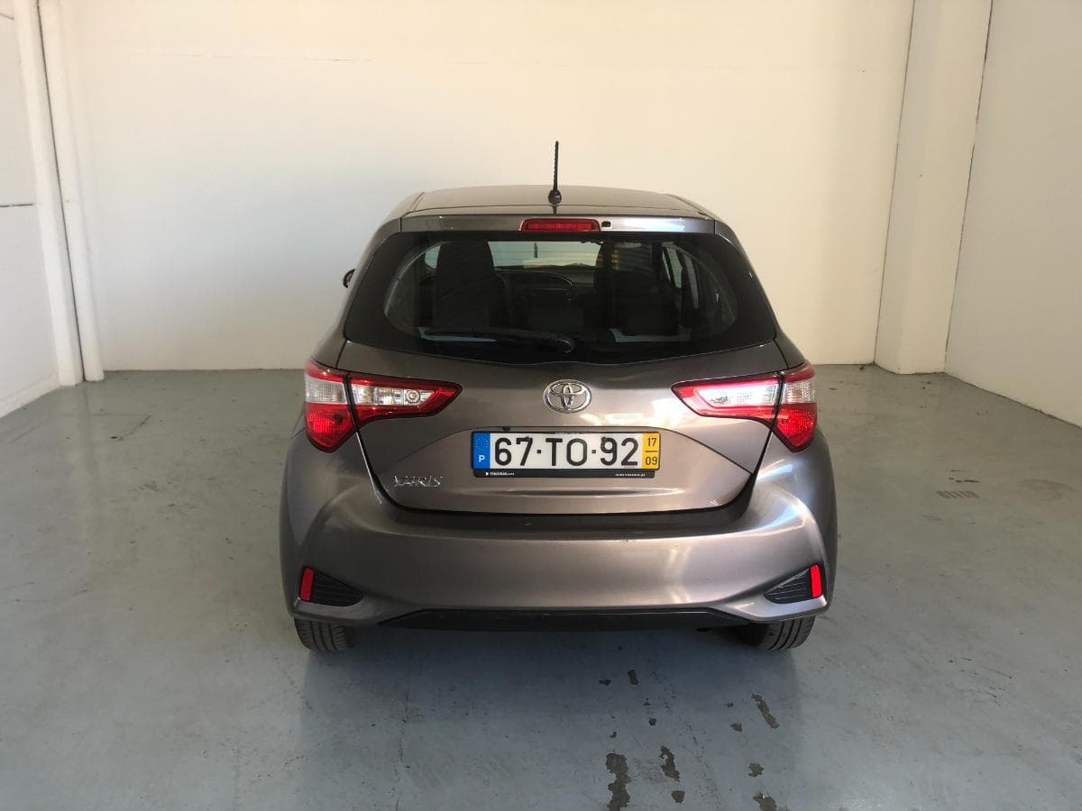 Toyota Yaris D4D · Ano 2017 — imagen 8