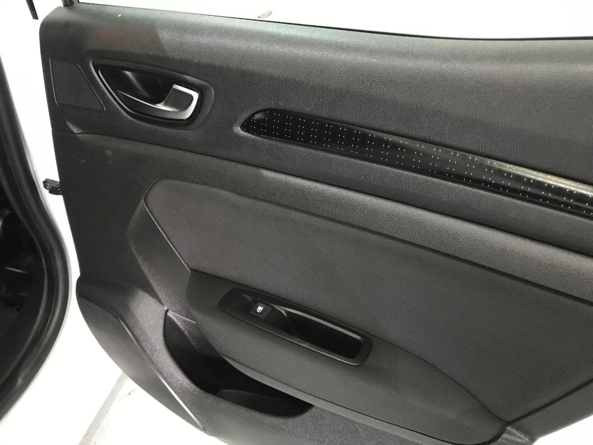 Renault Mégane 1.5 DCI · Ano 2016 — imagen 20