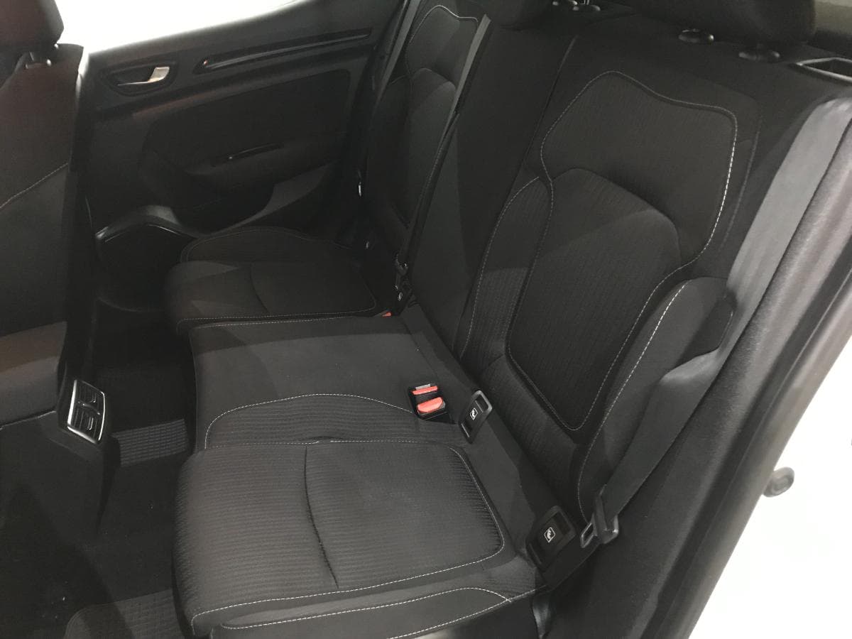 Renault Mégane 1.5 DCI · Ano 2016 — imagen 25