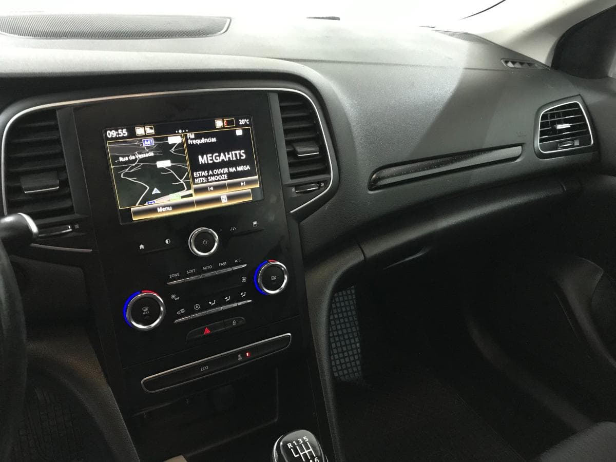 Renault Mégane 1.5 DCI · Ano 2016 — imagen 35