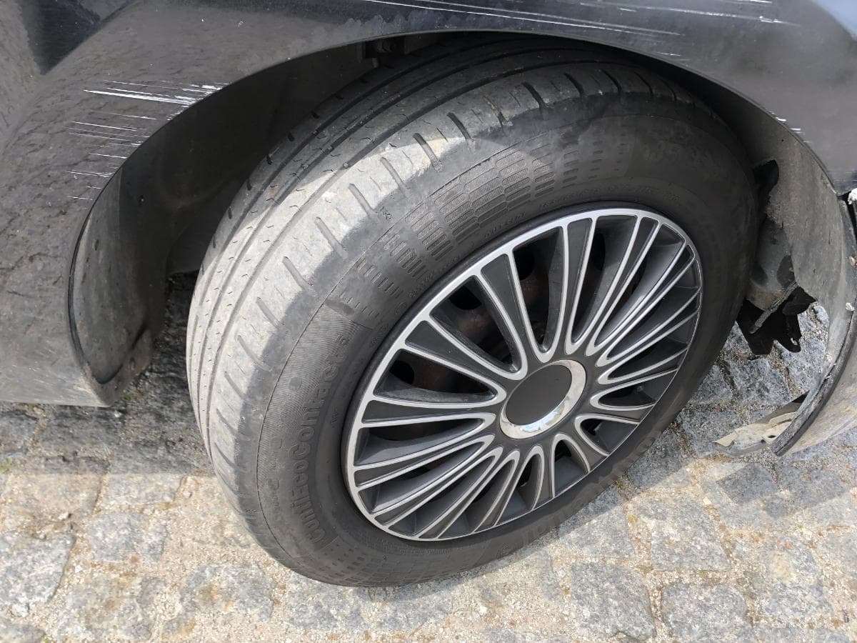 Renault Clio 1.5DCI · Ano 2014 — image 11