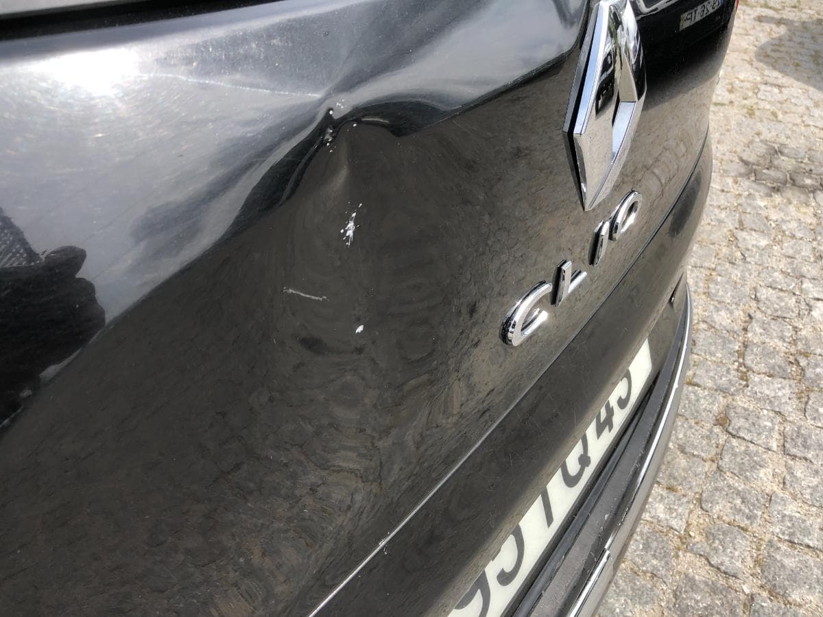 Renault Clio 1.5DCI · Ano 2014 — image 19