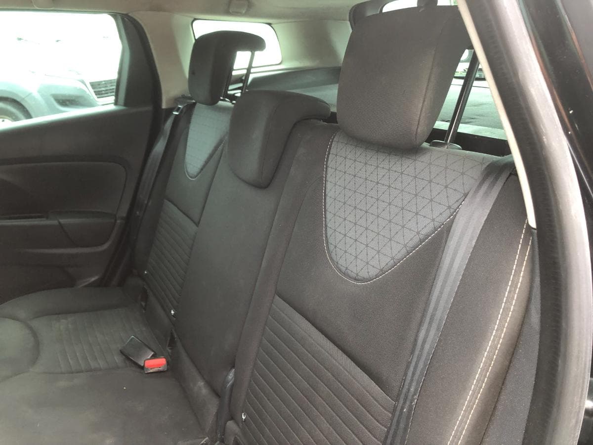 Renault Clio 1.5DCI · Ano 2014 — image 25