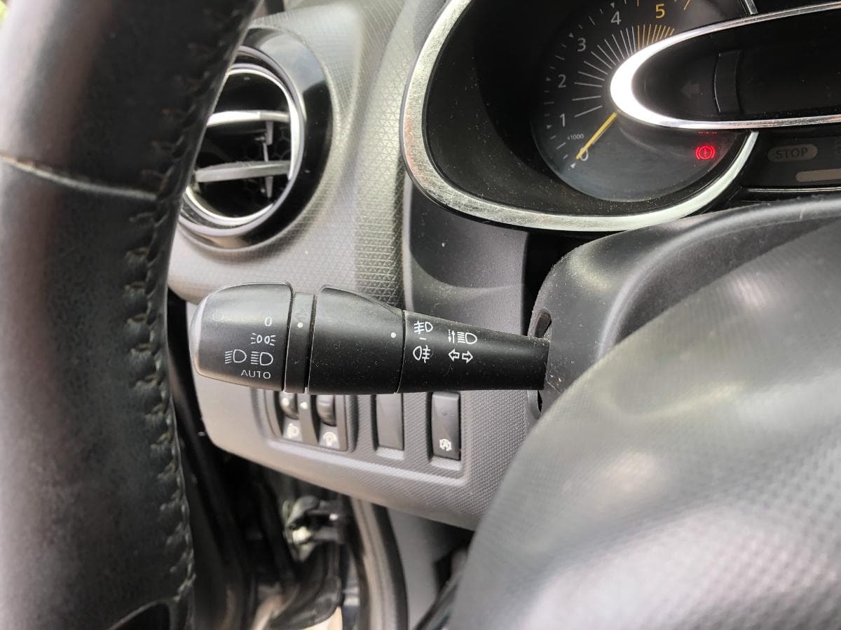 Renault Clio 1.5DCI · Ano 2014 — image 31