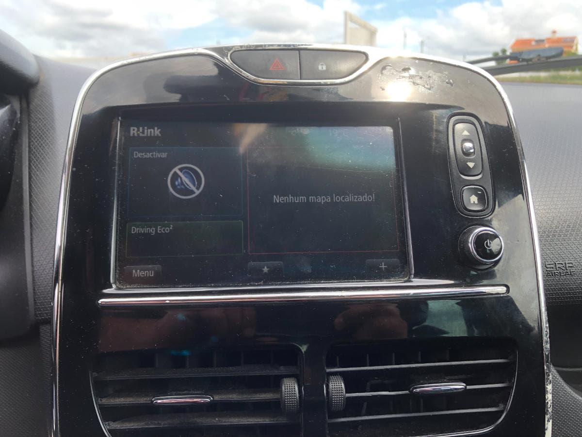 Renault Clio 1.5DCI · Ano 2014 — image 39