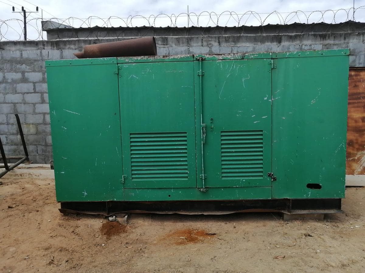 Gerador 380kva ·