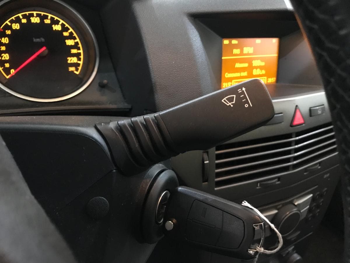 Opel Astra 1.7CDTI · Ano 2005 — imagen 44
