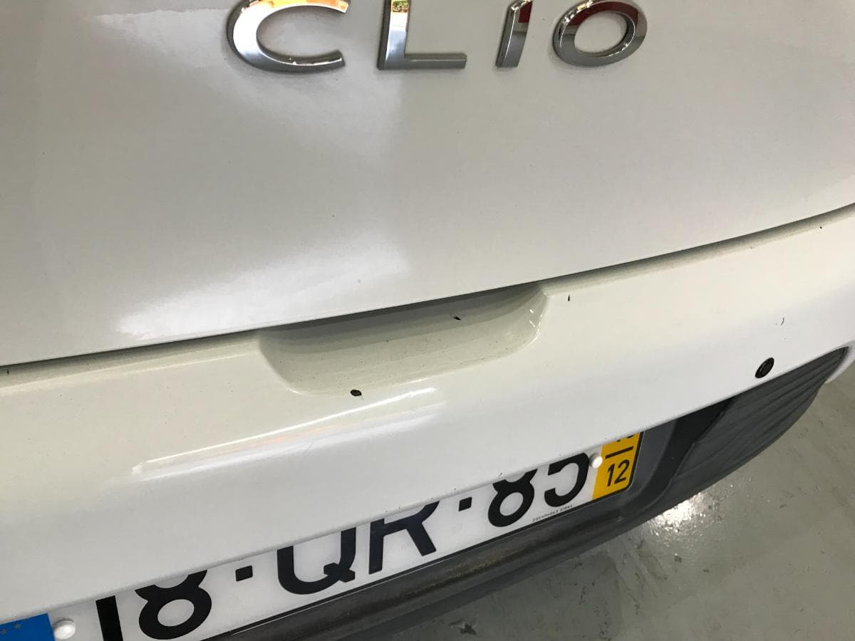 Renault Clio 1.5DCI · Ano 2015 — image 15