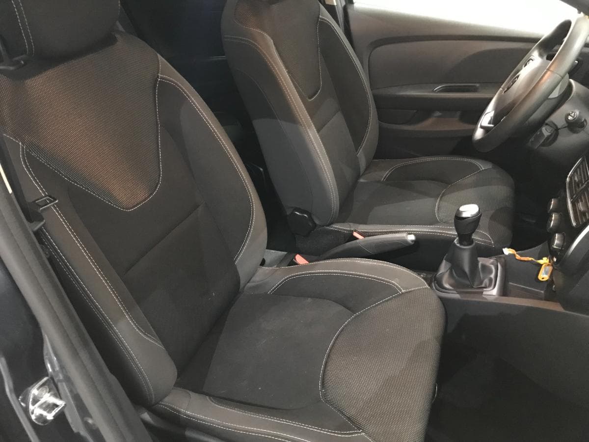Renault Clio 1.5DCI · Ano 2019 — imagen 22