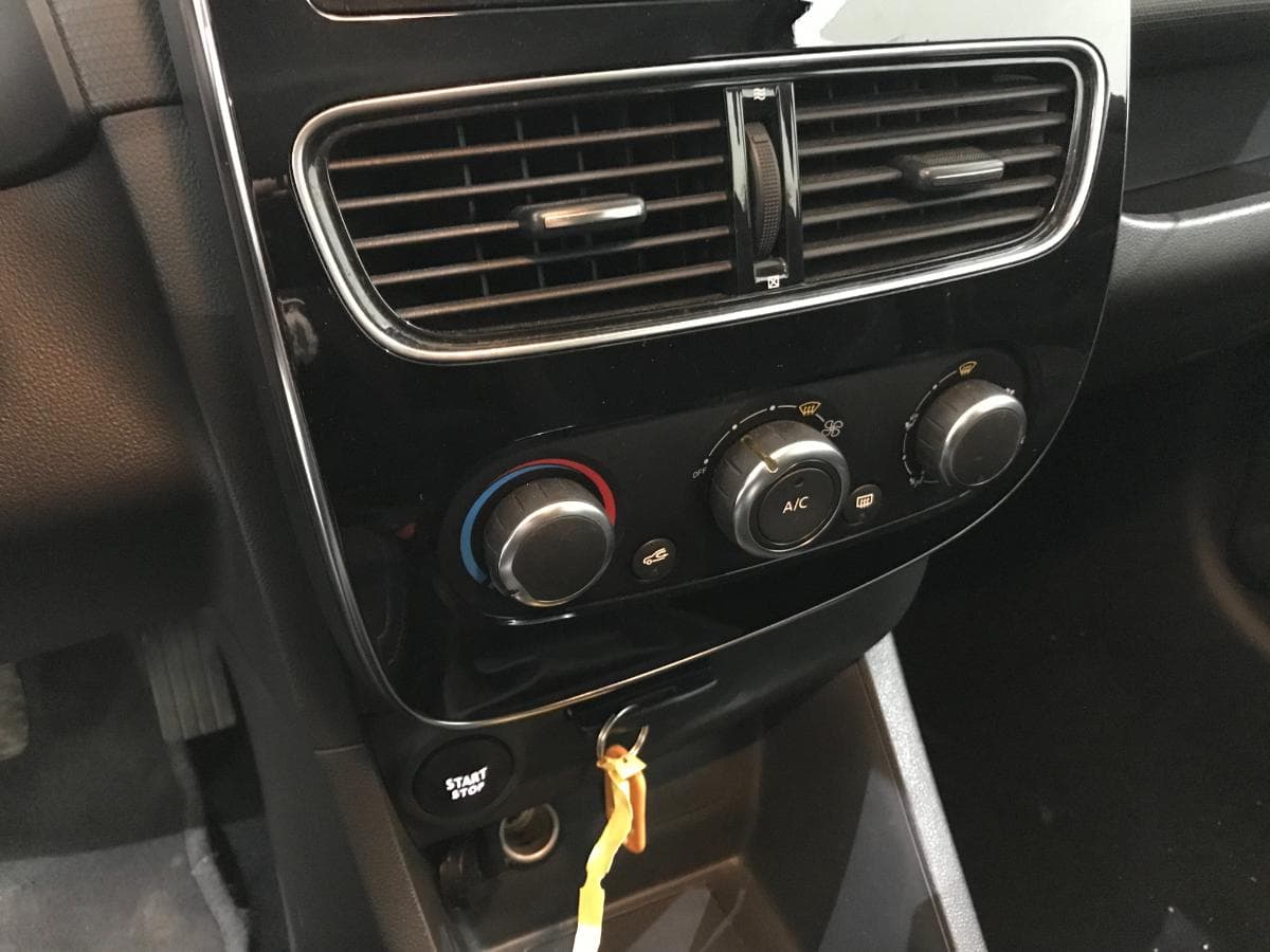 Renault Clio 1.5DCI · Ano 2019 — imagen 30