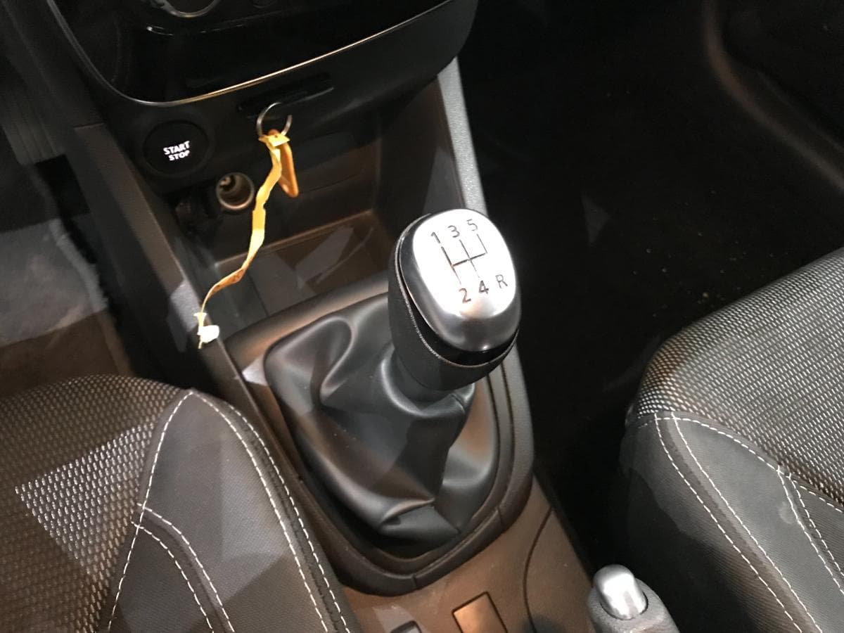 Renault Clio 1.5DCI · Ano 2019 — imagen 33