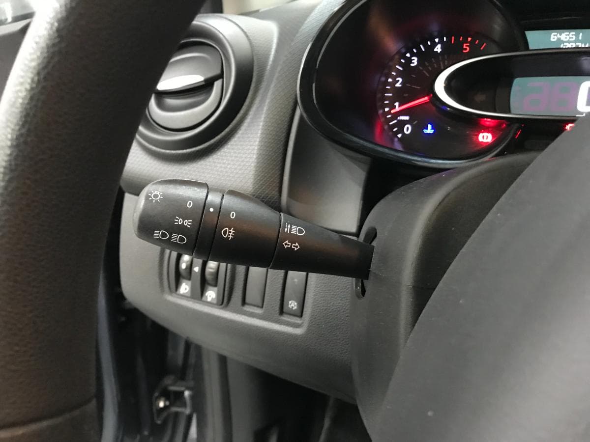 Renault Clio 1.5DCI · Ano 2019 — imagen 36