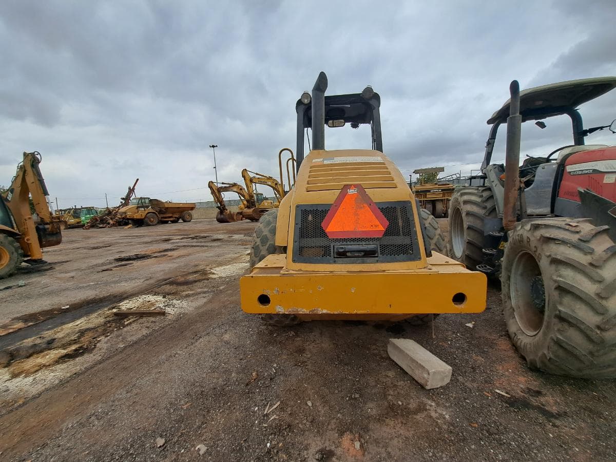 Cilindro (15 T) CATERPILLAR CS583 · Viana — imagem 3