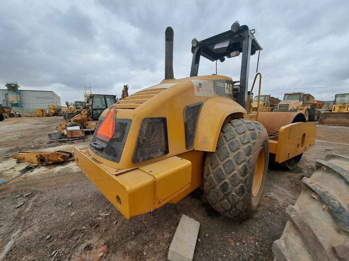 Cilindro (15 T) CATERPILLAR CS583 · Viana — imagem 6