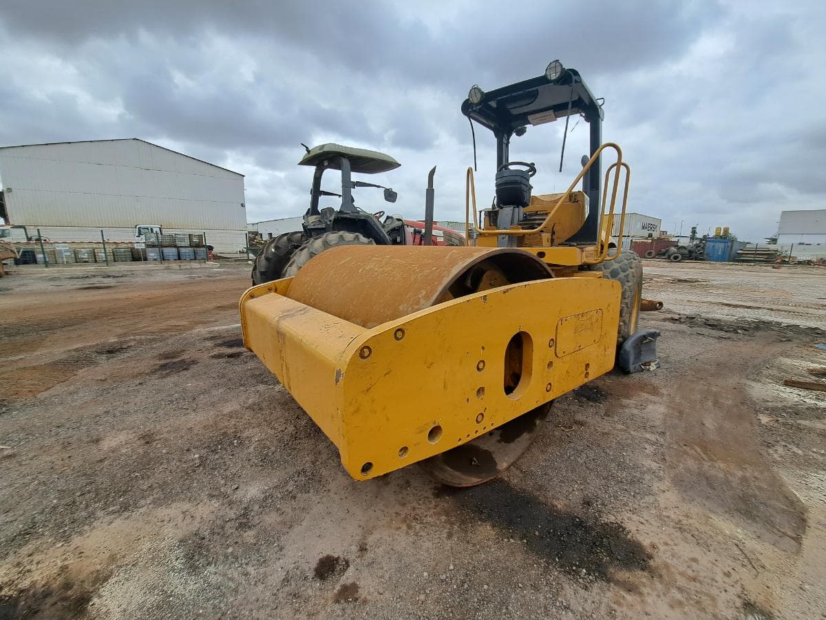 Cilindro (15 T) CATERPILLAR CS583 · Viana